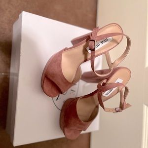 Steve Madden gonzo heels 5.5